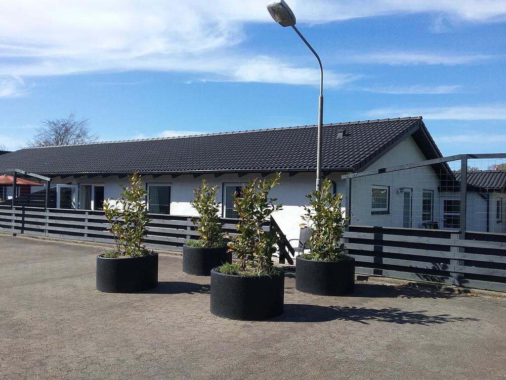 Hals Hotel Ferielejlighed Екстер'єр фото